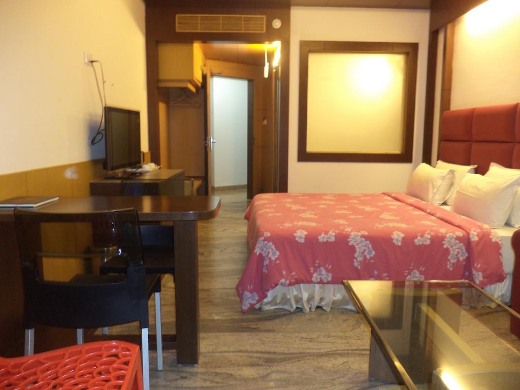सहारा Mayfair Heritage 5*